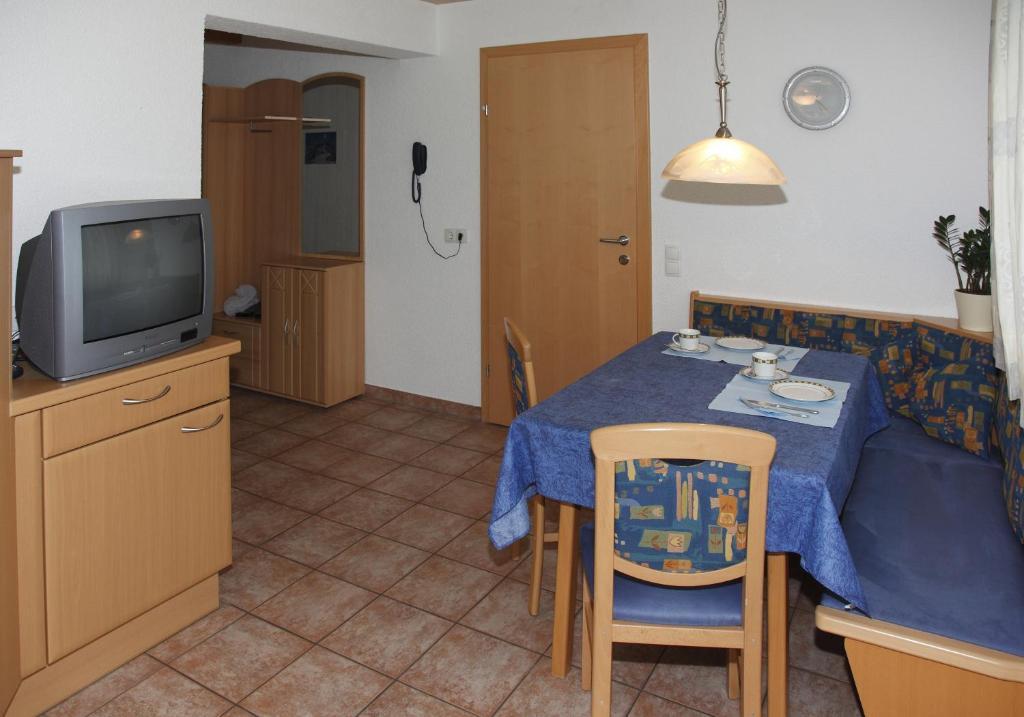 Ferienwohnung Haus Muntschnei Sankt Gallenkirch Zimmer foto